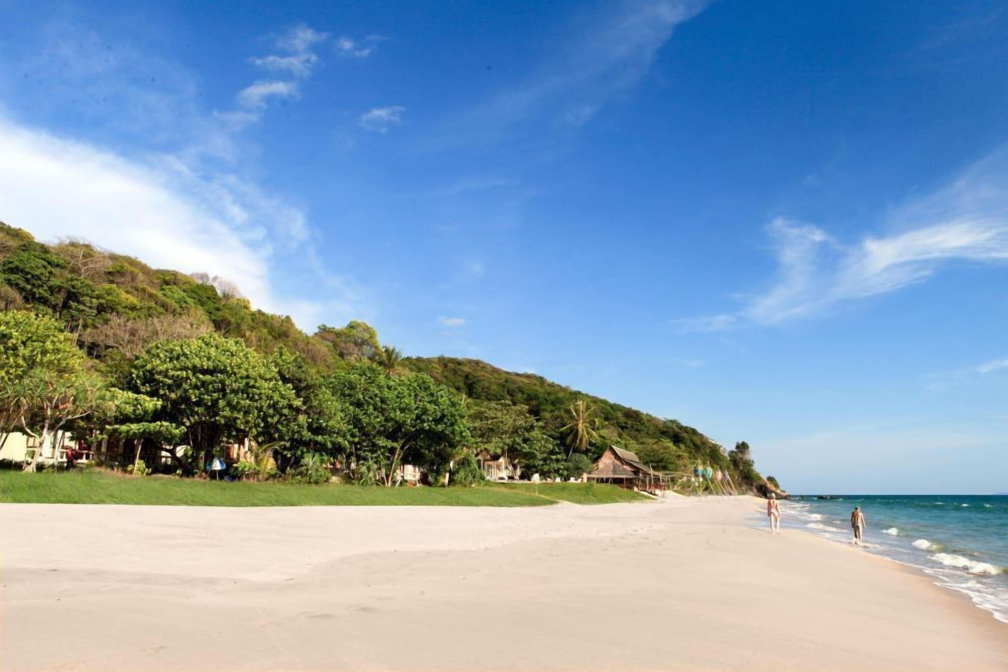 Amantra Resort & Spa Koh Lanta Exterior photo