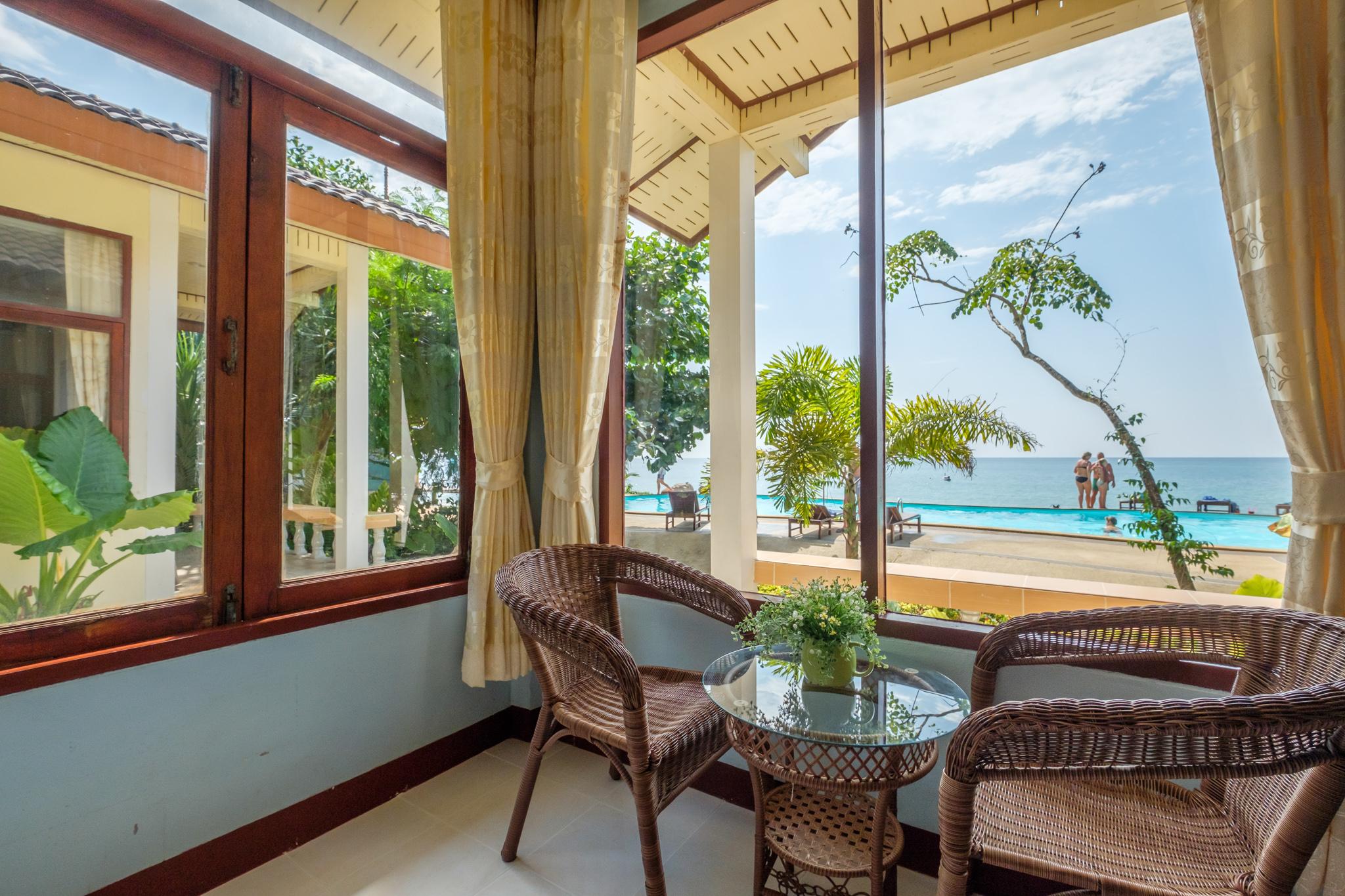 Amantra Resort & Spa Koh Lanta Exterior photo